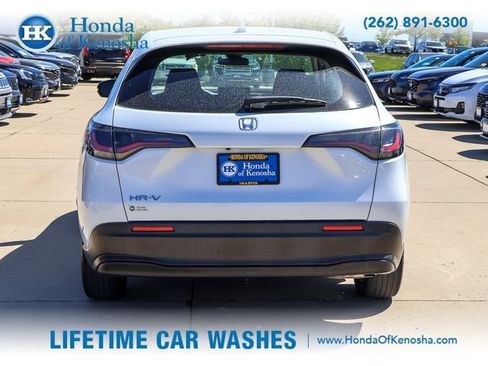Used 2023 Honda HR-V LX image 4