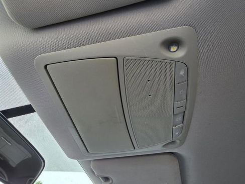 Used 2017 Nissan Rogue SV image 23