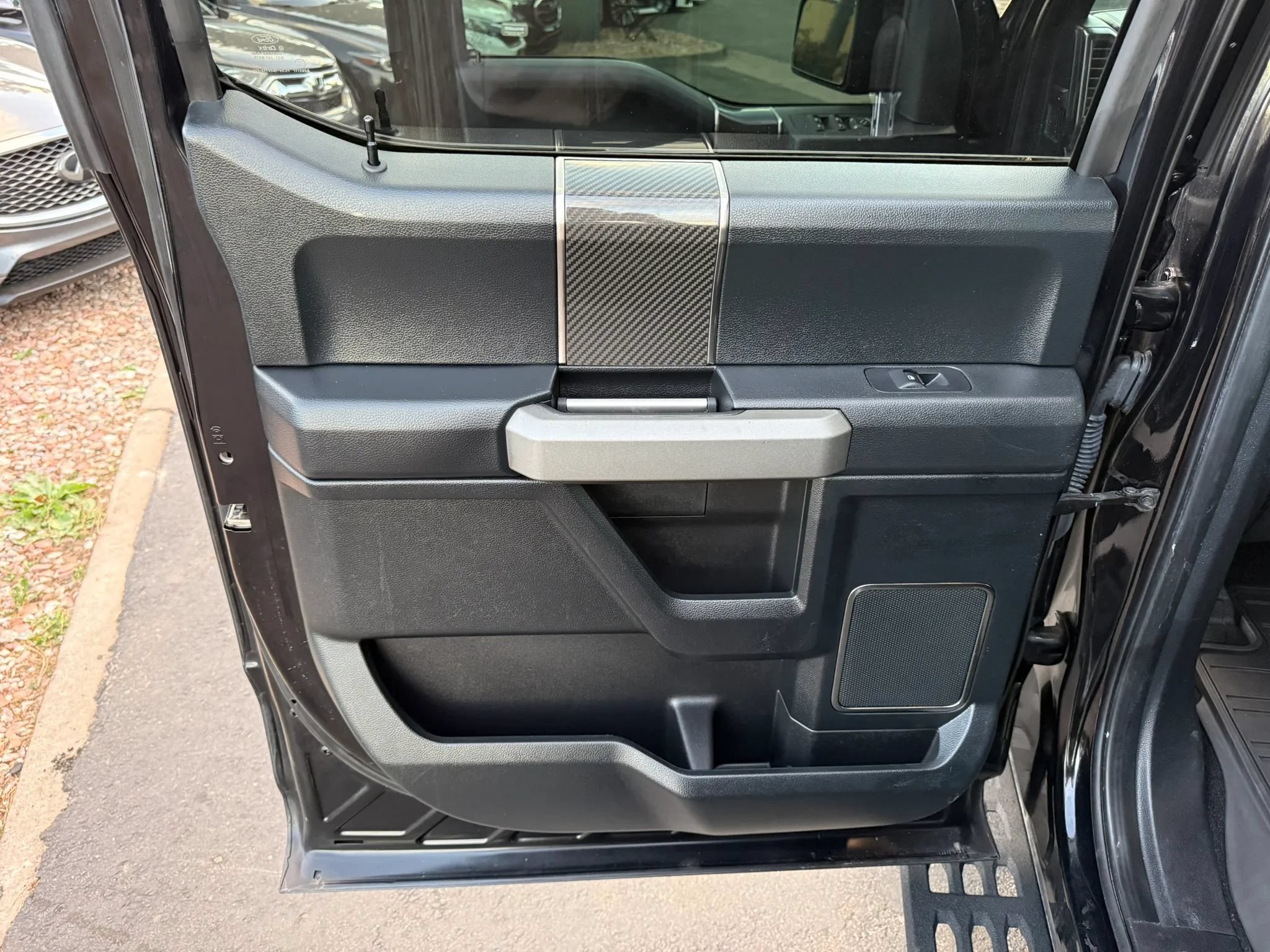 Used 2019 Ford F150 Raptor w/ Equipment Group 802A Luxury AWD/4WD image 39