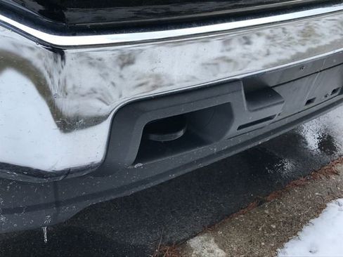 Used 2015 GMC Sierra 1500 4x4 Regular Cab w/ Sierra Convenience Package image 3