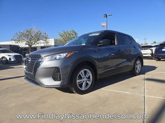 New 2025 Nissan Kicks Play S video 2