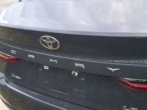 Used 2025 Toyota Camry LE image 5