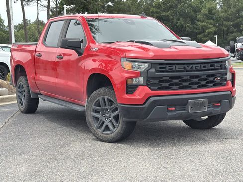 Used 2023 Chevrolet Silverado 1500 Custom Trail Boss AWD/4WD image 2