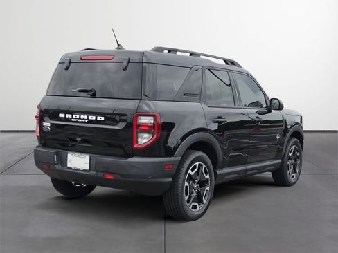 Used 2023 Ford Bronco Sport Outer Banks w/ Tech Package AWD/4WD image 5