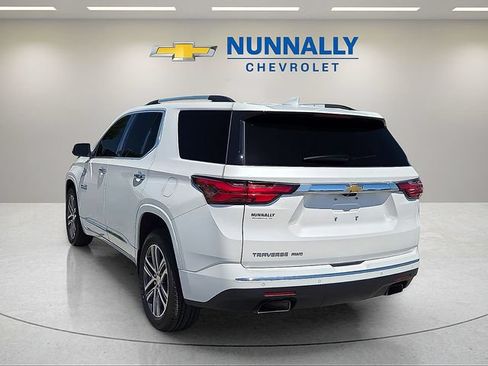 Used 2023 Chevrolet Traverse High Country AWD/4WD image 3