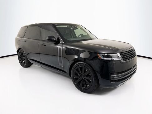 New 2026 Land Rover Range Rover Long Wheelbase SE AWD/4WD image 3