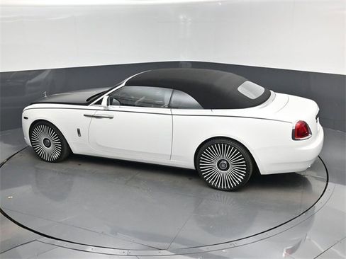 Used 2016 Rolls-Royce Dawn image 61