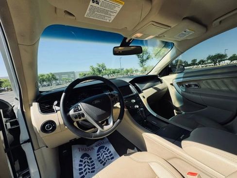 Used 2013 Ford Taurus SEL image 10
