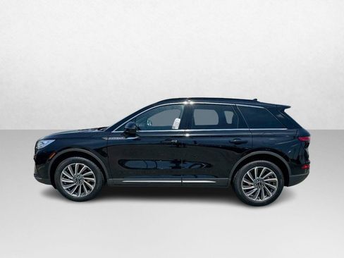 Used 2025 Lincoln Corsair Reserve w/ Equipment Group 202A FWD image 8