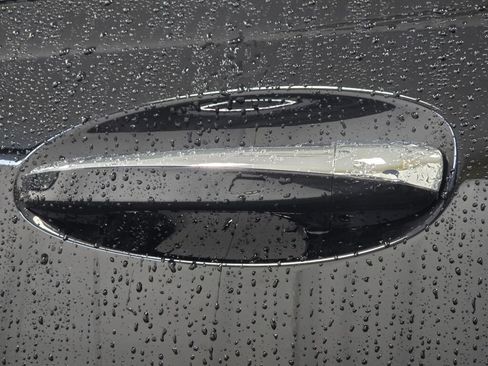 New 2026 Mercedes-Benz GLB 250 4MATIC image 23