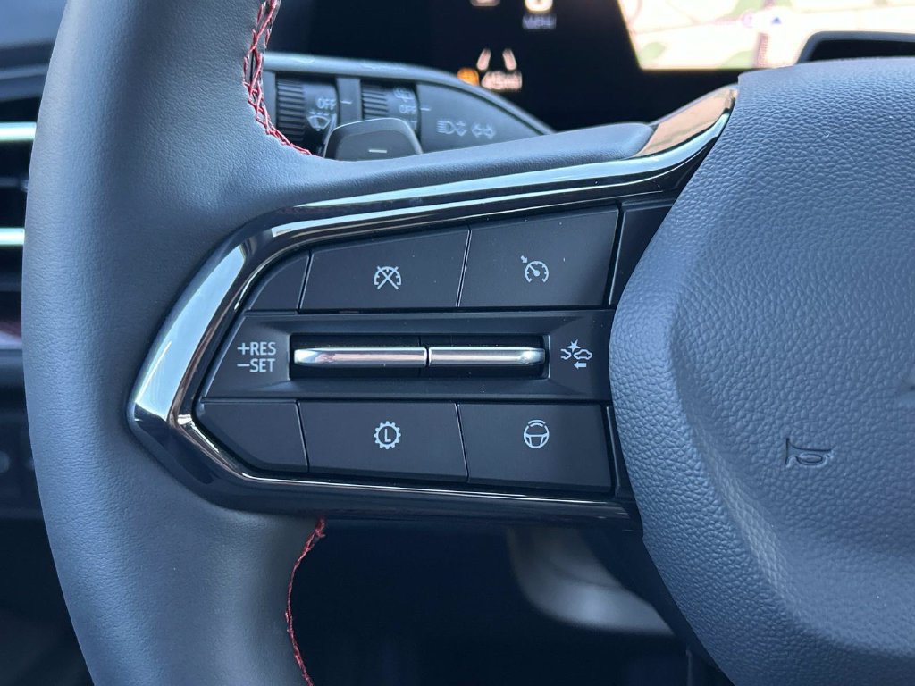 New 2027 Chevrolet Traverse RS FWD image 30