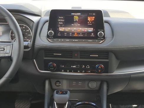 Certified 2026 Nissan Rogue SV FWD image 19