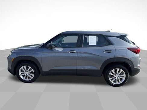 Used 2021 Chevrolet TrailBlazer LS FWD image 4