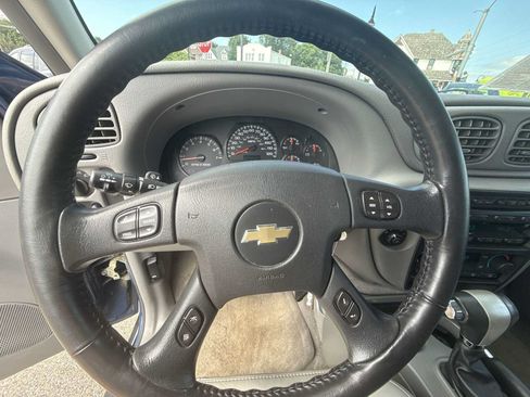 Used 2005 Chevrolet TrailBlazer LT AWD/4WD image 11