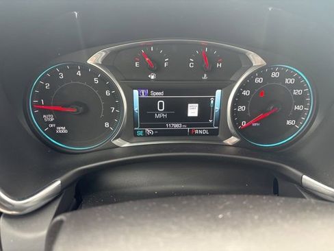 Used 2018 Chevrolet Equinox Premier image 12