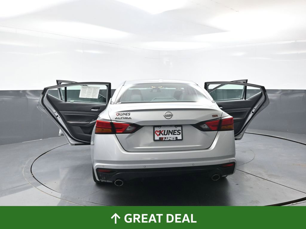 Used 2024 Nissan Altima 2.5 SR FWD image 58