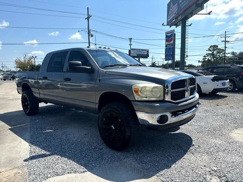 Used 2009 Dodge Ram 2500 Truck SLT w/ Popular Equipment Group image 4