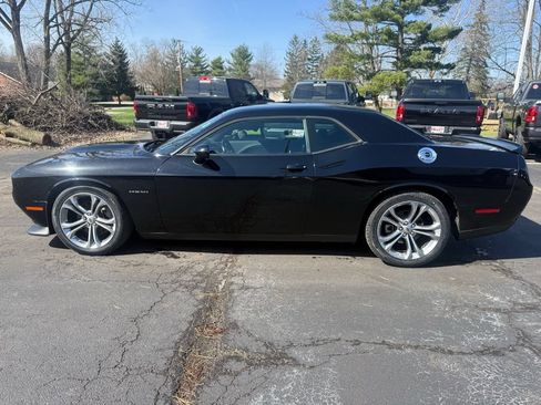 Used 2022 Dodge Challenger R/T RWD image 6