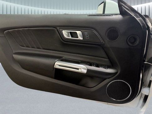 Used 2022 Ford Mustang Premium image 17