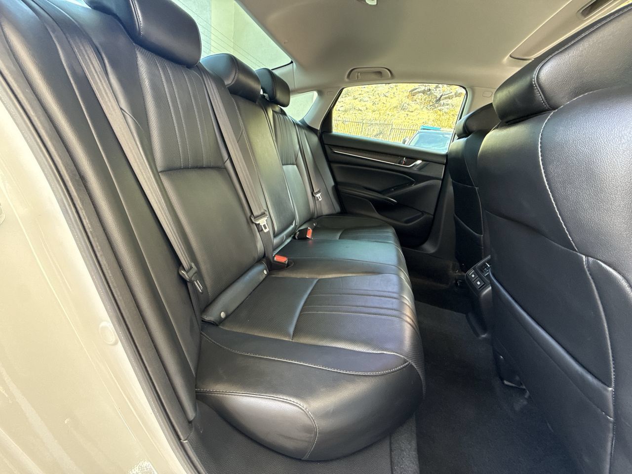 Used 2021 Honda Accord Touring image 28