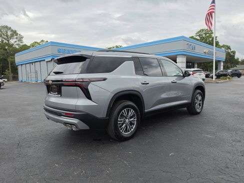 New 2026 Chevrolet Traverse LT FWD image 4