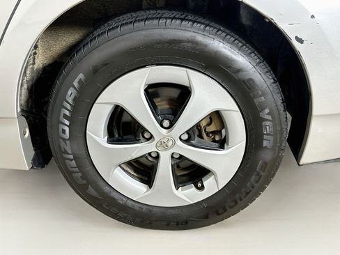 Used 2013 Toyota Prius Two FWD image 11