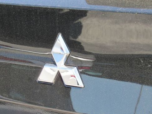 New 2026 Mitsubishi Outlander ES FWD image 12