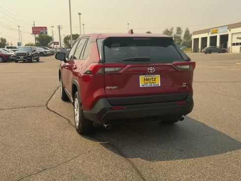Used 2025 Toyota RAV4 LE AWD/4WD image 7