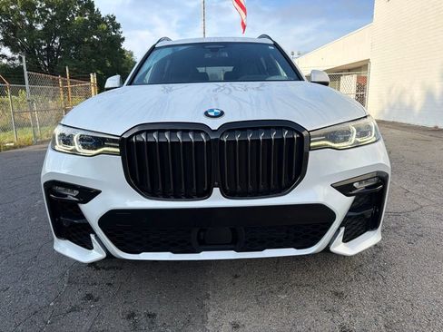Used 2022 BMW X7 M50i AWD/4WD image 7