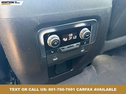 Used 2022 GMC Yukon XL Denali AWD/4WD image 38