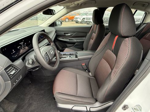 New 2026 Nissan Sentra SR image 12