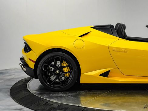 Used 2018 Lamborghini Huracan LP 580-2 image 35