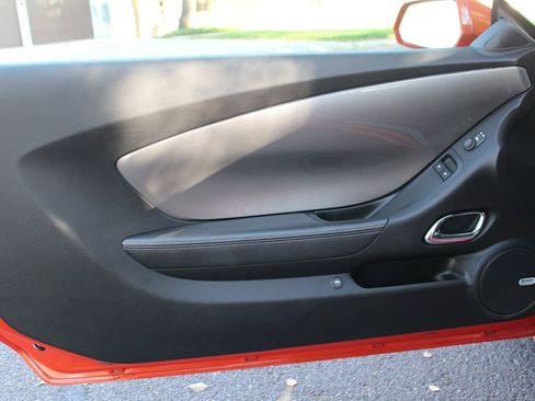 Used 2010 Chevrolet Camaro SS image 10