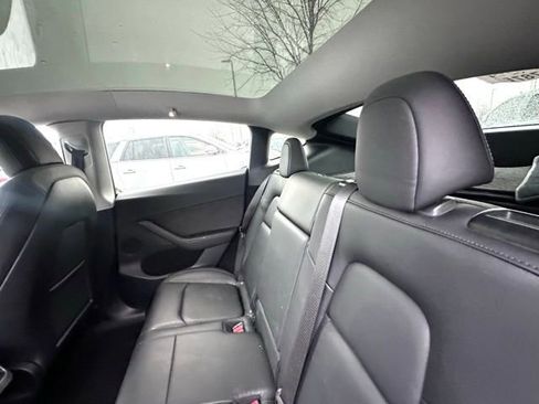 Used 2021 Tesla Model 3 Long Range image 17