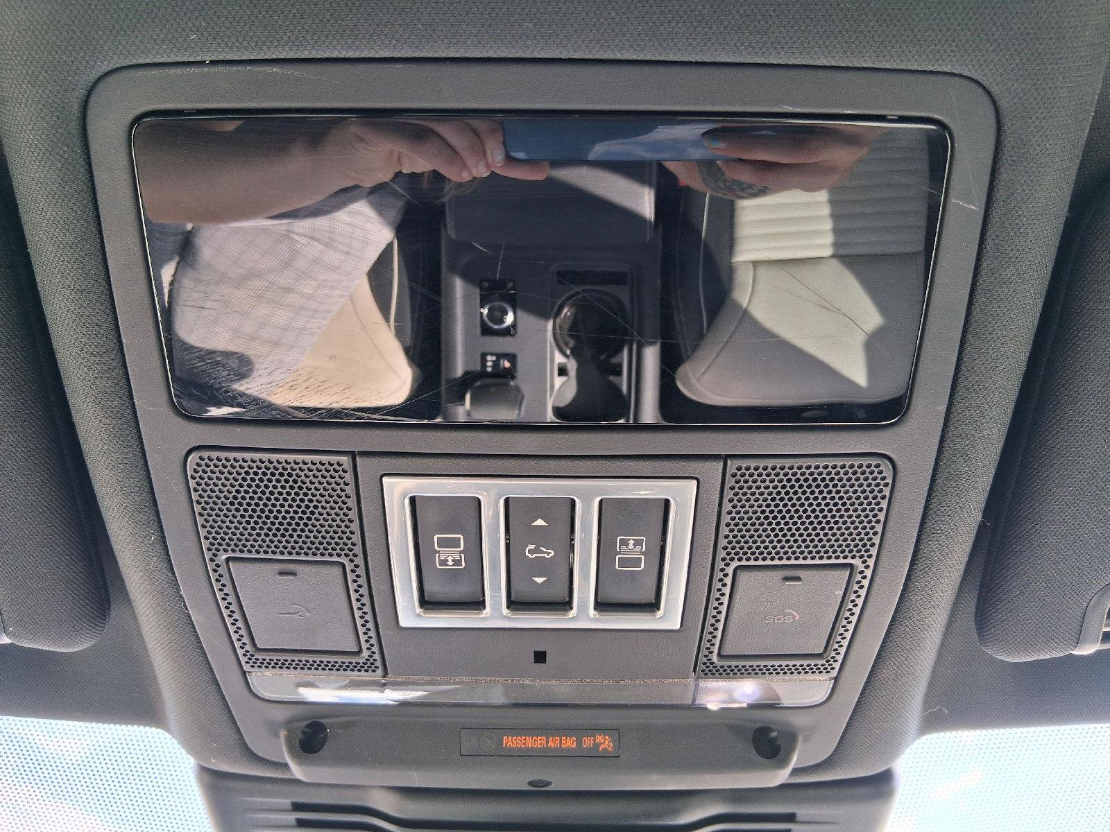Used 2021 Land Rover Discovery HSE R-Dynamic AWD/4WD image 36