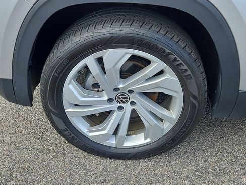 Used 2023 Volkswagen Atlas SE w/ Panoramic Sunroof Package AWD/4WD image 7