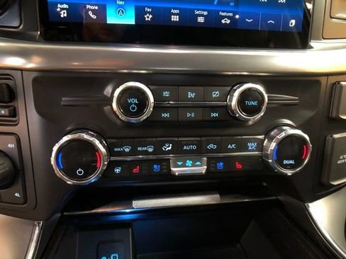 Certified 2021 Ford F150 Lariat w/ Equipment Group 502A High image 18