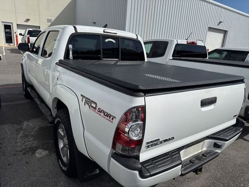 Used 2014 Toyota Tacoma 4x4 Double Cab w/ TRD Sport Package image 12