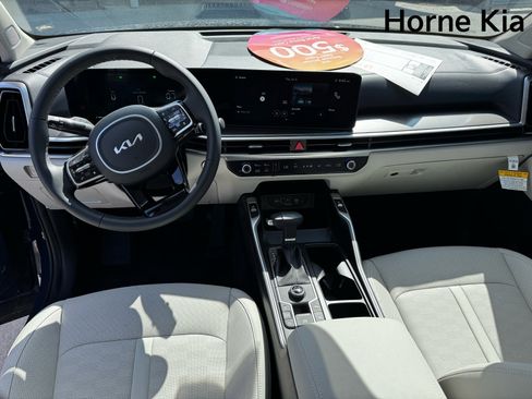 New 2025 Kia Sorento S w/ Panoramic Sunroof Package image 12