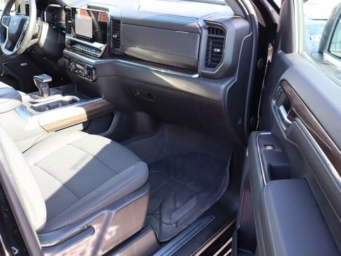 Used 2024 Chevrolet Silverado 1500 RST image 45