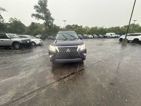 Used 2022 Lexus GX 460 Luxury w/ Accessory Package AWD/4WD image 17
