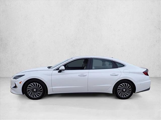 Used 2022 Hyundai Sonata Limited FWD image 2