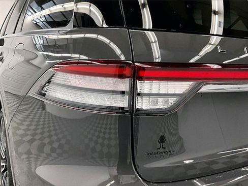 Used 2024 Lincoln Aviator Black Label w/ Dynamic Handling Package image 35