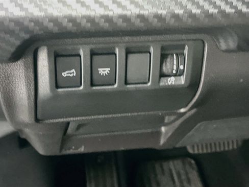 Used 2023 Subaru Ascent Premium w/ Convenience Package AWD/4WD image 17