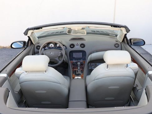 Used 2008 Mercedes-Benz SL 55 AMG image 22