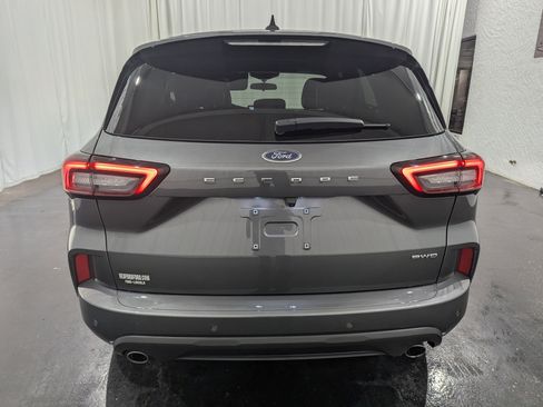Used 2023 Ford Escape ST-Line w/ Tech Pack #1 image 9