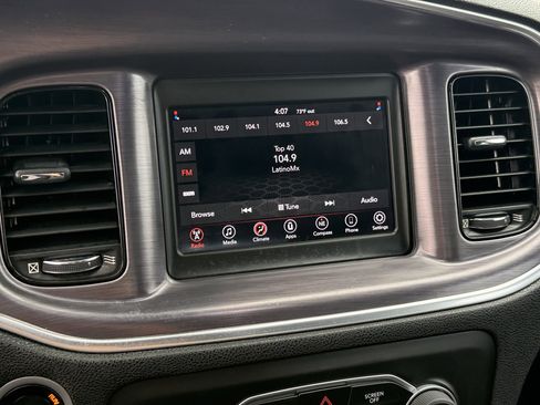 Used 2018 Dodge Charger SXT w/ Blacktop Package image 20