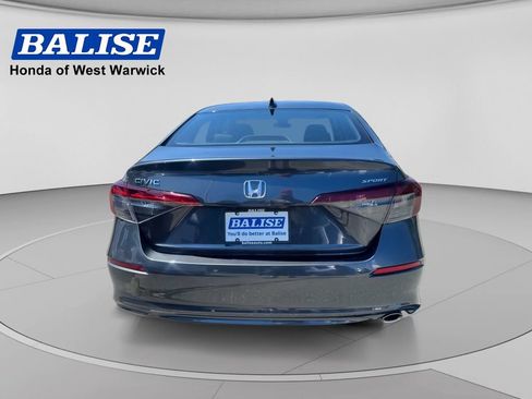 Used 2025 Honda Civic Sport image 4