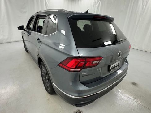 Used 2024 Volkswagen Tiguan SE AWD/4WD image 5