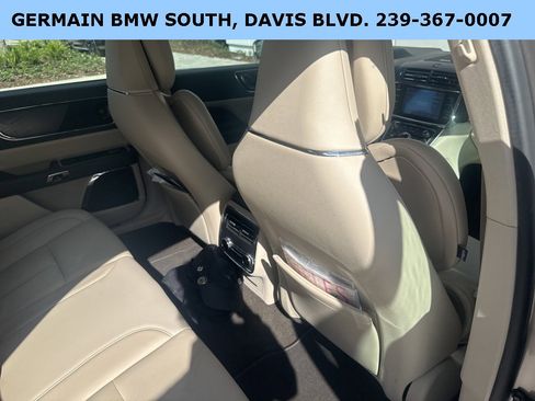Used 2020 Lincoln Continental Reserve image 32